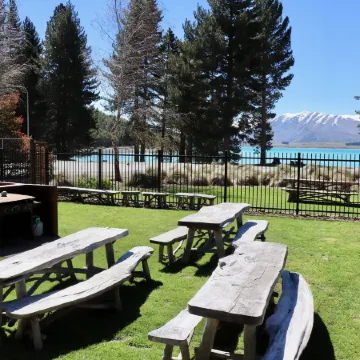Lakes Edge Lodge Отели в г. озеро Текапо