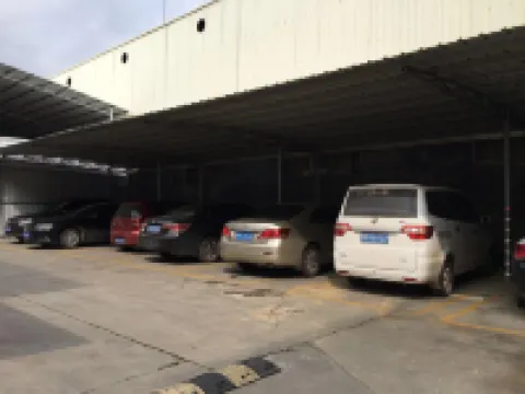 滿君ホリデイホテル 隆安のホテル