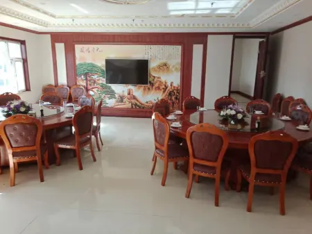 Yingbin Hotel Отели рядом с достопримечательностью «Hongdou Villa»