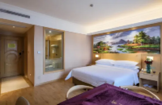 Vienna Hotel (Shanghai Hongmei South Road) Hoteles cerca de Shanghai Harbor Longwu Harbor Company Wharf