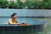 Dunhu Hotel in Lanzhou New Area - con terme