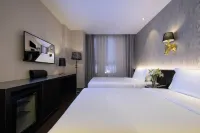 Orange Hotel (Tianjin Jinnan University Town New International Exhibition Store) Hotels near Tianjin Vocational University (Haiheyuan Campus)