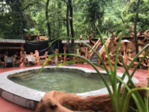 九州宿場(英徳天門溝宿場樹屋村)