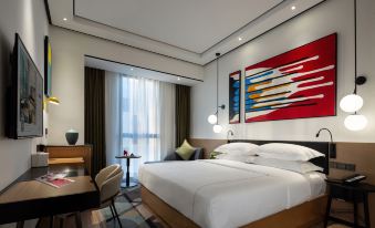 The Hotel V (Hongqiao Airport National Exhibition Center Branch)