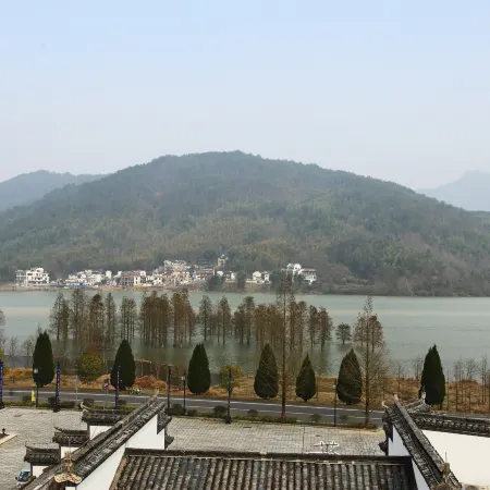 Huizizai · Shanshui Hongcun Boutique Homestay