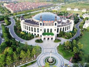 Aohua International Hot Spring Hotel