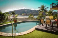 Coral Sea Vista Apartments Hotels in Jubilee Pocket