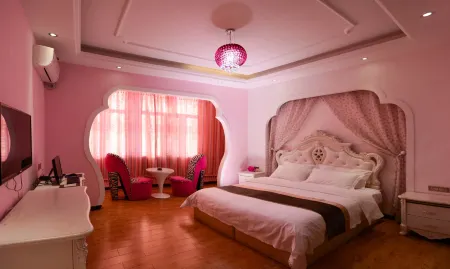 Longqi Junyue Chief Hotel