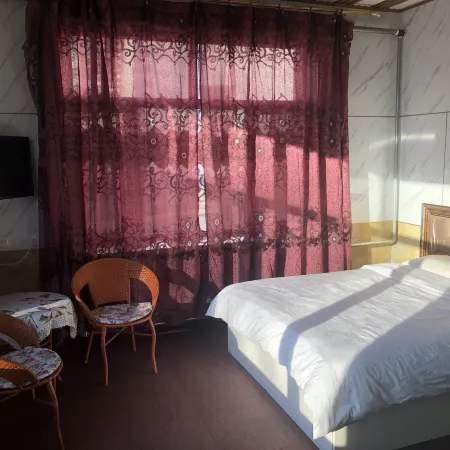 Zhalantun Chaihe Lanyue Inn