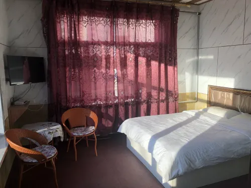 Zhalantun Lanyue Inn