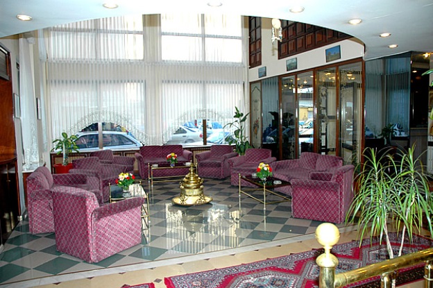 Avlonya Hotel