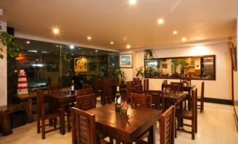 Hotel Cosmopolitan - Housity