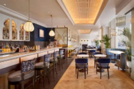 100 Queen’s Gate Hotel London, Curio Collection by Hilton