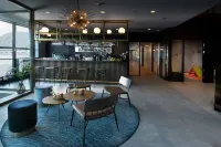 Mandal Hotel - 4-Star