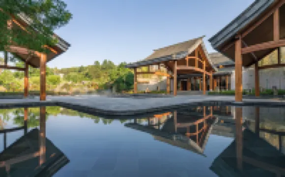 Bolian Resort & Spa，Heshun فنادق في 