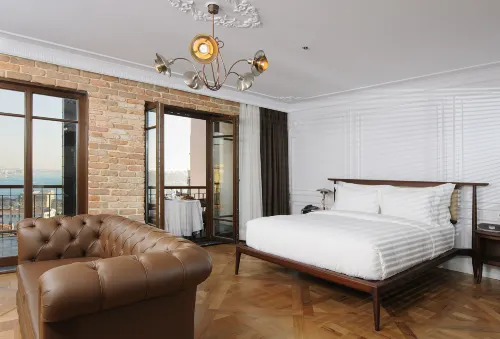 Georges Hotel Galata - Rumah Bersejarah