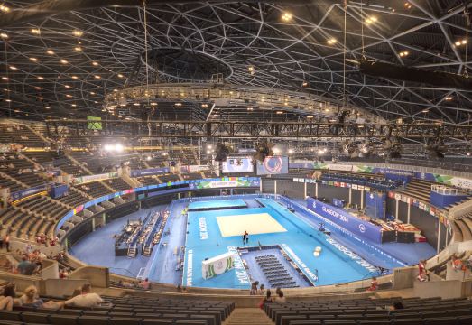 프리미어 인 객실