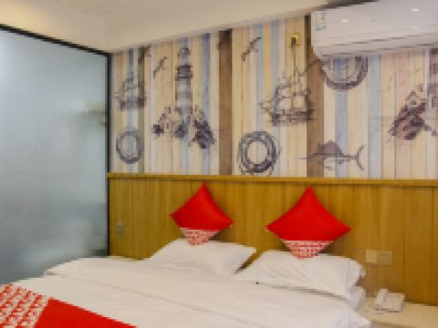 广元鑫鑫民宿 - 豪华大床房