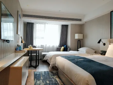 Echarm Hotel (Guangzhou Zhongshan 8th Road Metro Station Xijiao Swimming Pool)