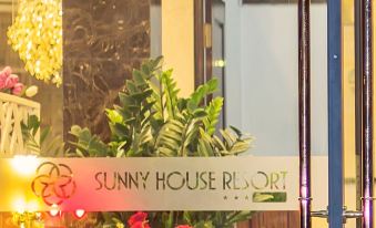 Sunny House Resort