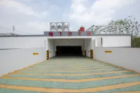 清沐·礼ホテル（丹陽吾悦広場万通大廈） - 駐車場