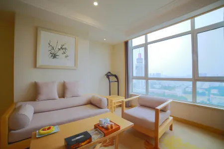 JingHang Holiday Hotel Отели рядом с достопримечательностью «Jining Indoor Stadium»