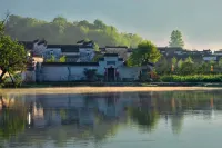 Hongcun Yunshan mountain scenery house