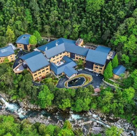 Shennonggu HOLIDAY VILLA HOTELS&RESORTS