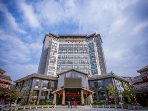 Golden Lusheng International Hotel