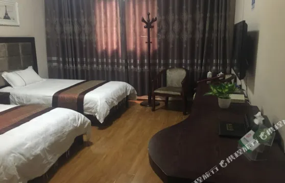 芒康川渝如美酒店