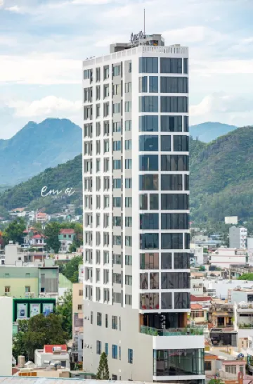 Em Oi Hotel Отели рядом с достопримечательностью «Лонг Шон»