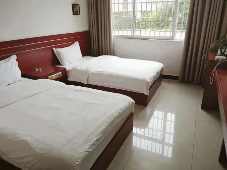 Fumin Pinchen hotel Отели рядом с достопримечательностью «Зеленые амбиции»