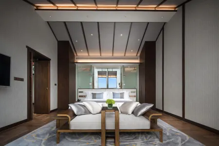 Angsana Zhuhai Phoenix Bay Отели рядом с достопримечательностью «Gong Amusement Park»