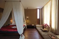 Fuxian Lake Tongchenyuan Lakeview Hot Spring Homestay - شرفة