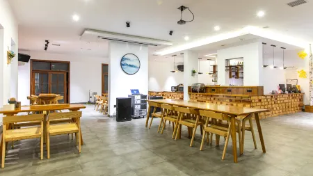 Just Life Inn (Zixing Dongjiang Lake Bailang Scenic Spot) Отели рядом с достопримечательностью «Dongjiang Lake Phoenix Island Scenic Area»