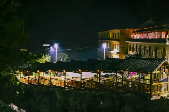 Chunjixia Resort Hotels near Daxiong Mountain National Forest Park