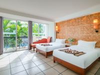 三亚椰林滩大酒店 - 联排别墅泳池景观双床房