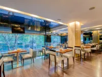 Turim Av Liberdade Hotel Hotels near Parque Mayer