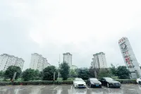Chuanyu Holiday Hotel - parkir