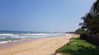 Casamia Oceanfront Condo Nilaveli - Merinäköala