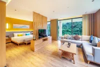 Natural Yuan Hot Spring Resort