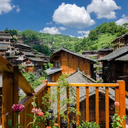 Huajian Xiaozhu Inn