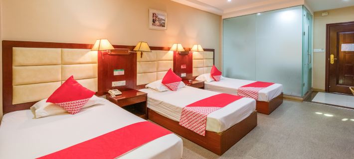 Huaxin Business Hotel. Hotels in Longnan County