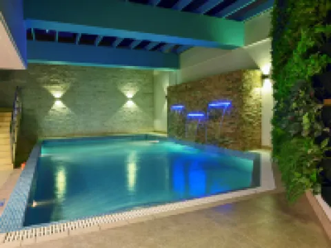 メシャル ホテル & スパ マナーマのホテル