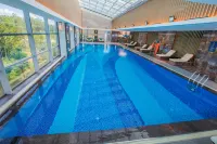 Wanda Realm Heshan - Kolam Renang