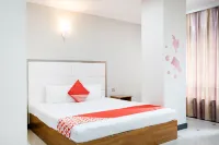 Mengzhiwan Holiday Hotel - موقف سيارات