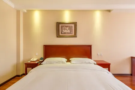 GreenTree Inn (Xuzhou High-speed Rail Station Front Square)