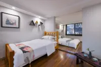 Jiuqi · Hetangyueshe Boutique Hostel Hotels in Fenghuangxian