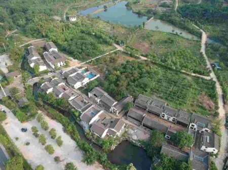 Floral Hotel·Yixing Sanpin cloud Hotel Отели рядом с достопримечательностью «Yi Garden»