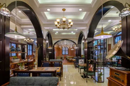 Zhaohuaxishi Inn (Taierzhuang Old Town Fuxing Plaza Store) Отели рядом с достопримечательностью «Zaozhuang Technician College Tai'erzhuang Branch»